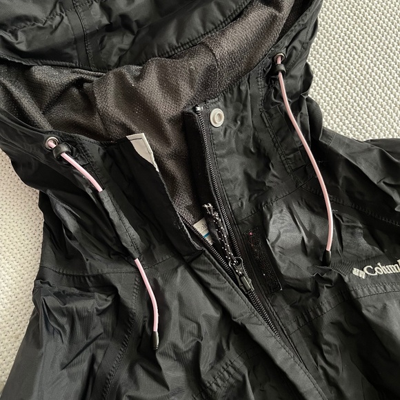 Columbia Breast Cancer Rain Jacket - Picture 5 of 8